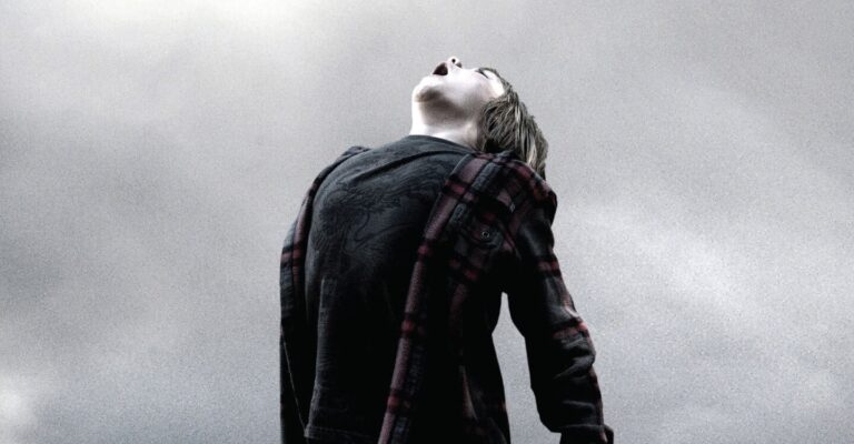 Review of Dark Skies (2013)
